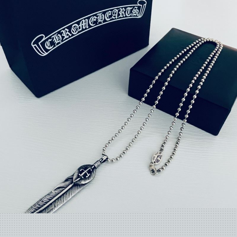 Ch**me He**ts necklaces